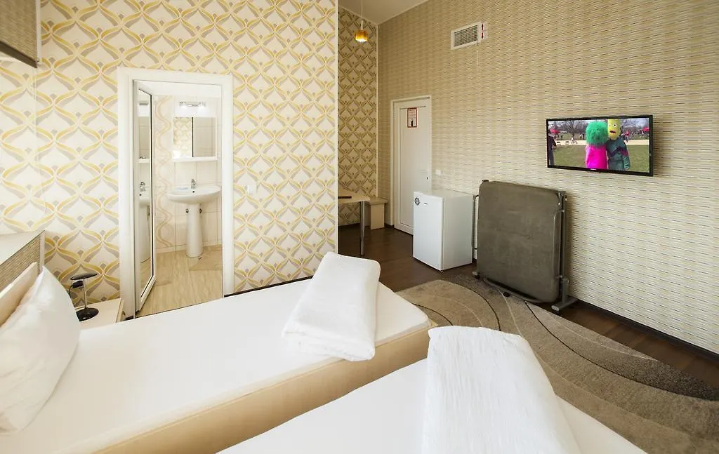 Hotel La Gil Bucharest 3*,