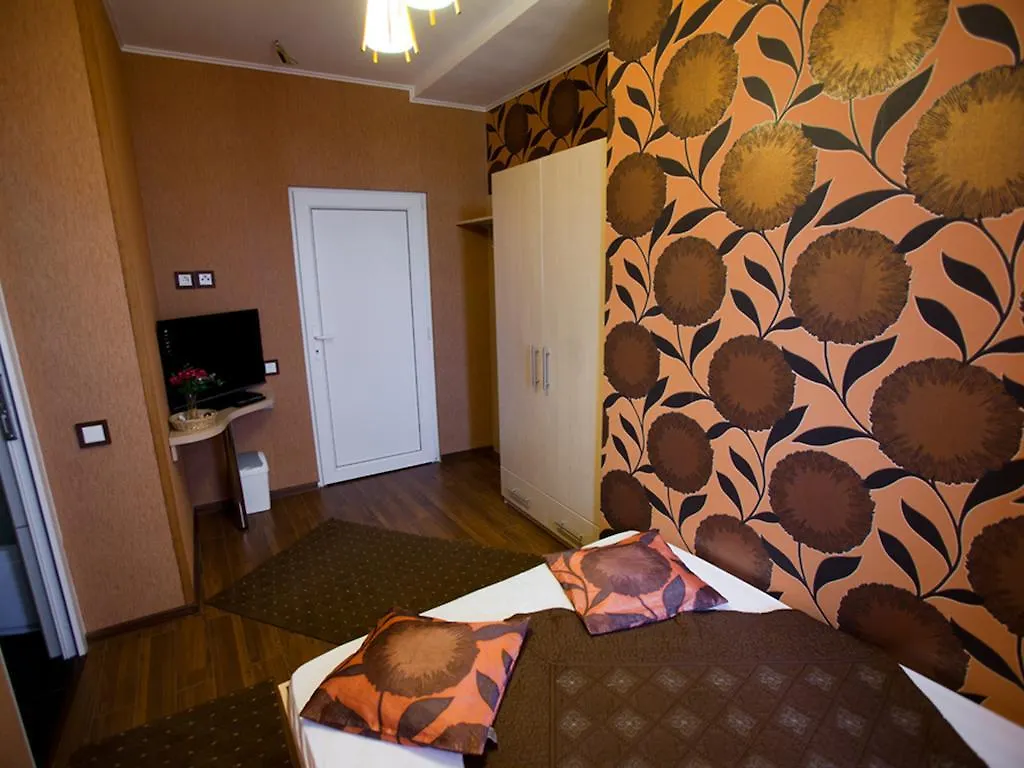 Hotel La Gil Bucharest 3*,