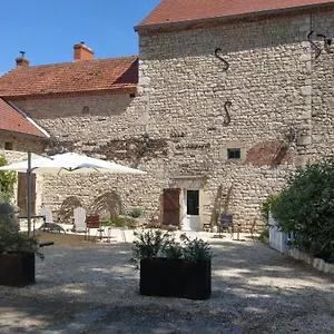 https://le-moulin-des-valignards.hotels-rhonealpes.com